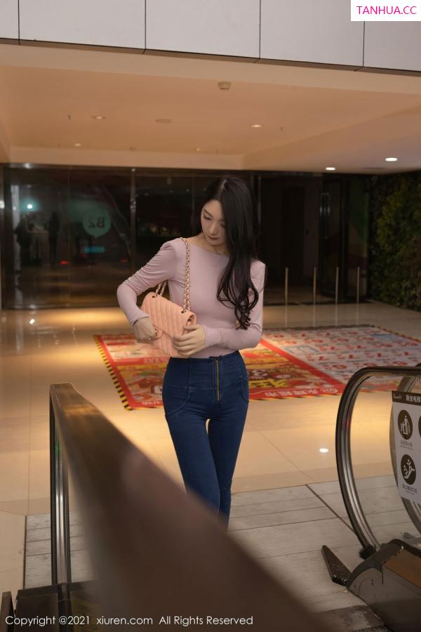 小琪  [XiuRen]高清写真图 2021.03.22 VOL.3227 Angela小热巴第21张图片
